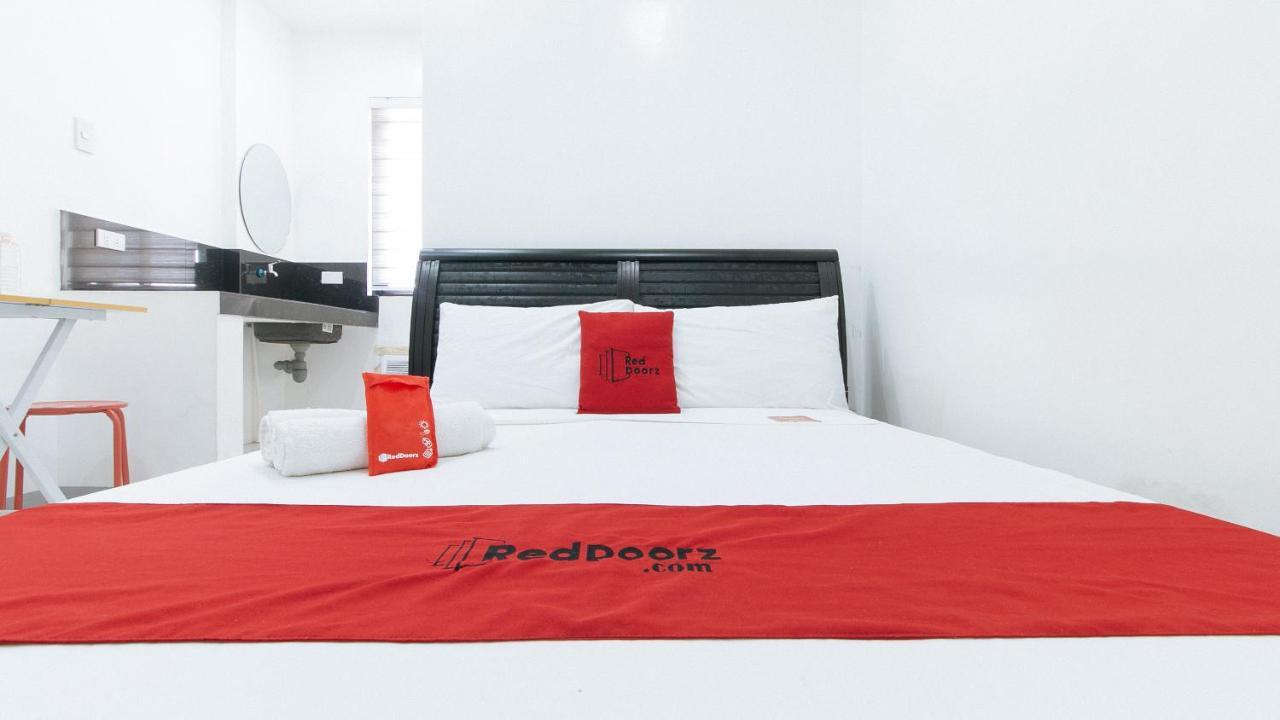 Reddoorz Near Sm Bicutan Hotell Paranaque City Exteriör bild