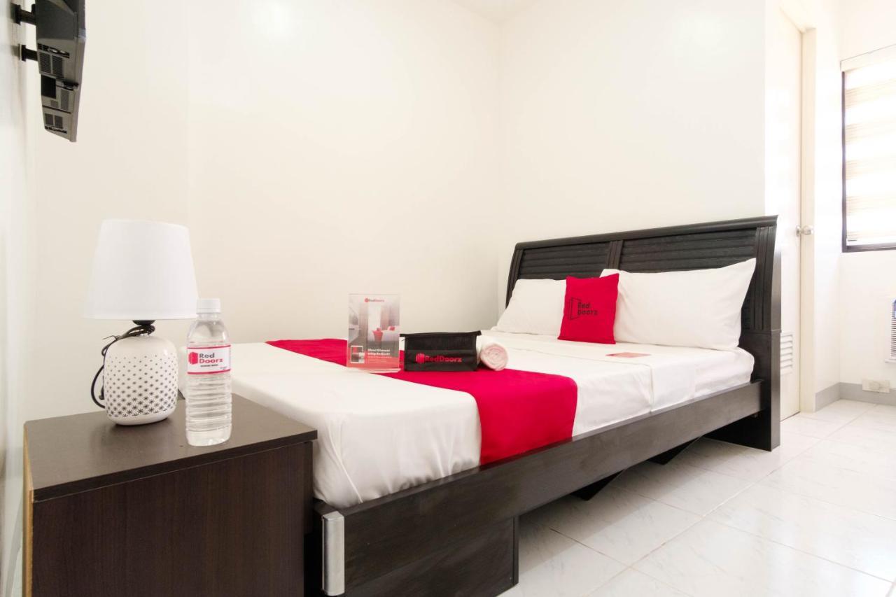 Reddoorz Near Sm Bicutan Hotell Paranaque City Exteriör bild